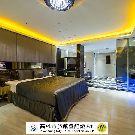 薇風情汽車旅館 - 鳳山館 Kaohsiung Extérieur photo