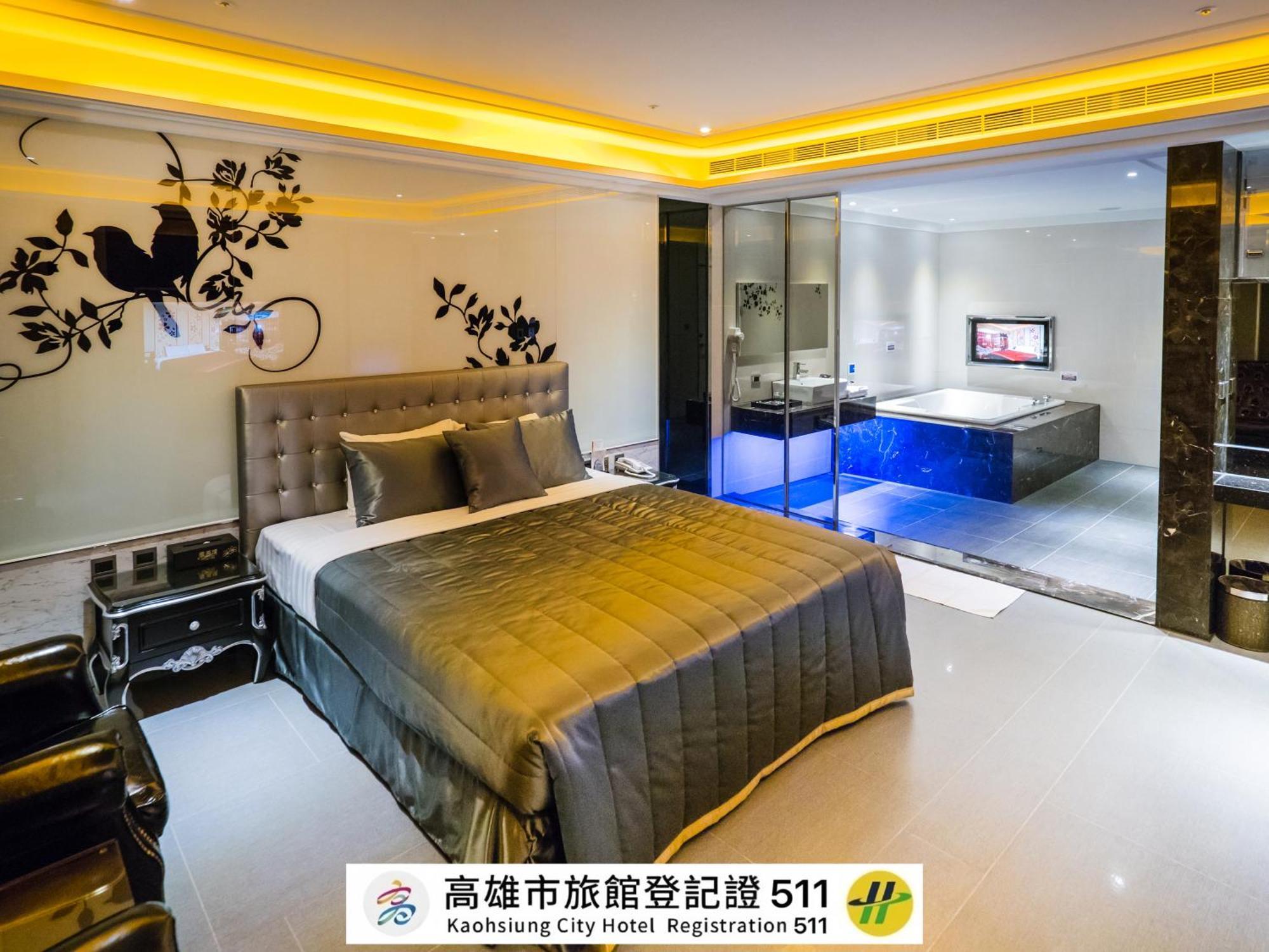 薇風情汽車旅館 - 鳳山館 Kaohsiung Extérieur photo