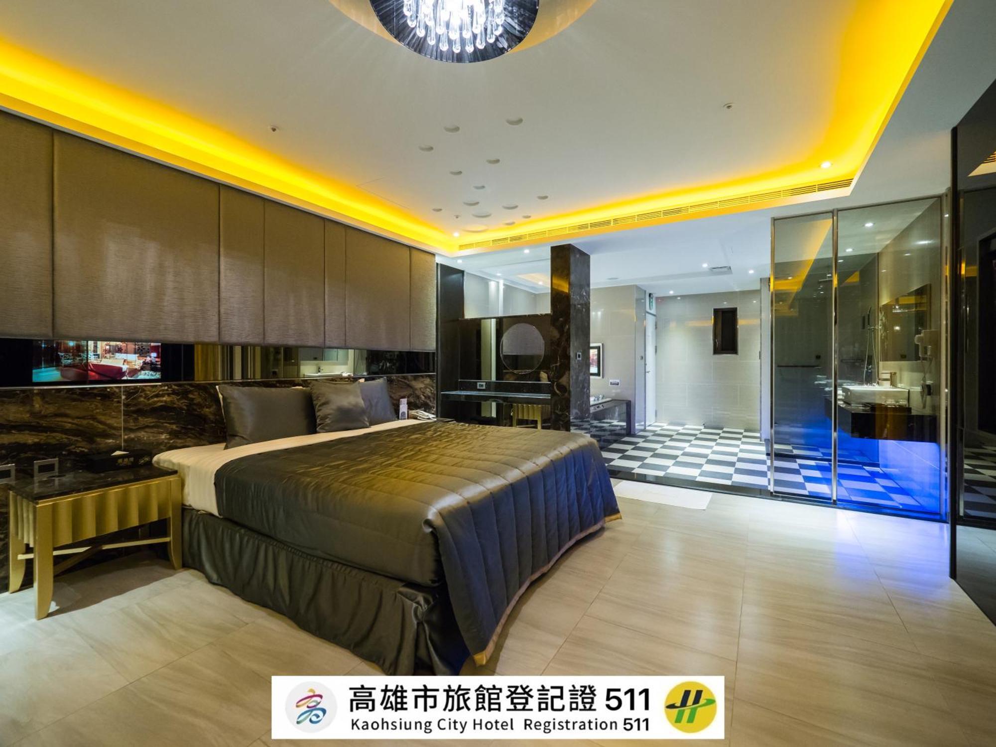 薇風情汽車旅館 - 鳳山館 Kaohsiung Extérieur photo